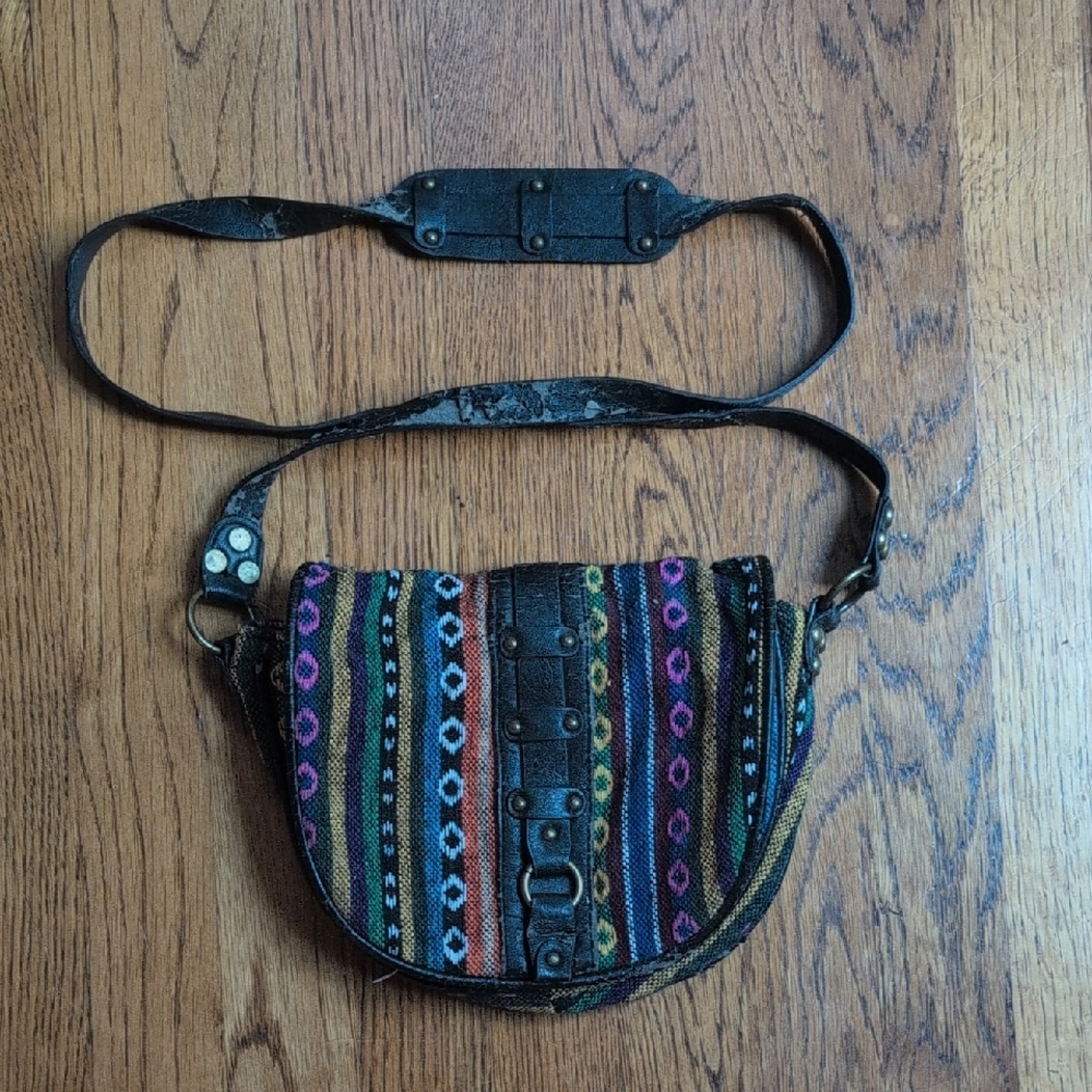 Forever 21 Woven Multicolor Bohemian Hippy Purse Crossbody Bag Shoulder Purse